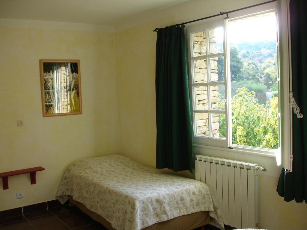 Domaine De La Grange Neuve Hotel La Roque-sur-Pernes Room photo